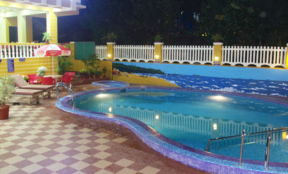 Rbr Suites Calangute Exterior photo