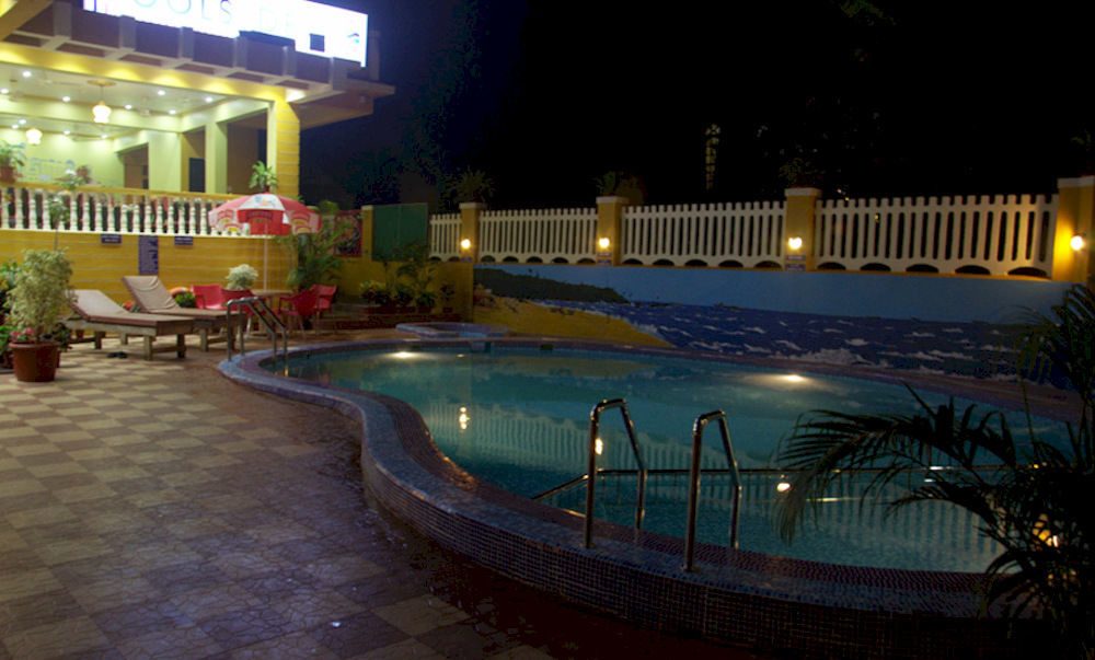 Rbr Suites Calangute Exterior photo