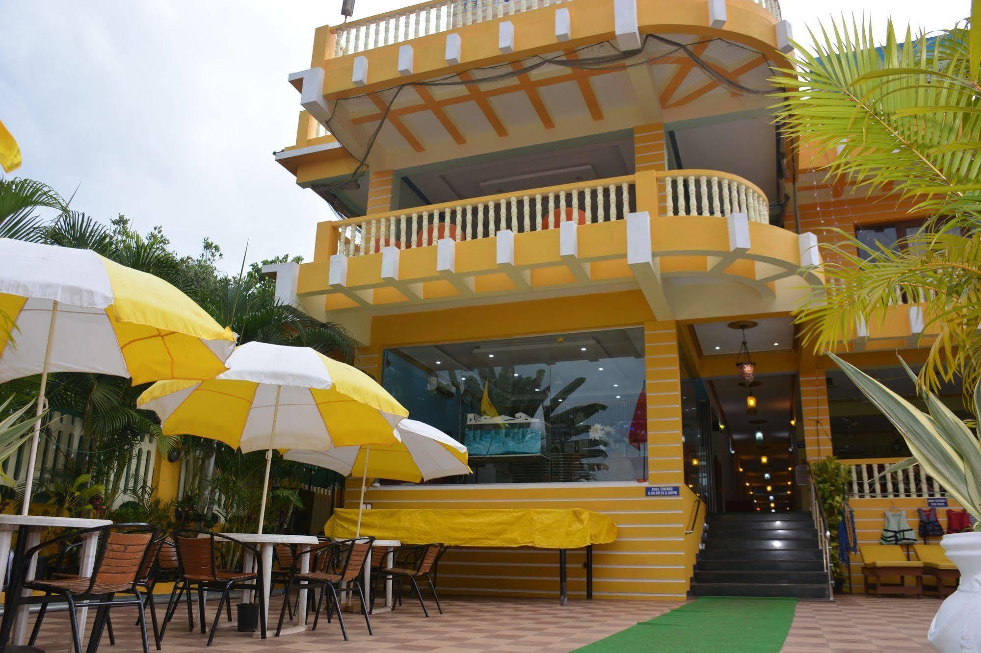 Rbr Suites Calangute Exterior photo