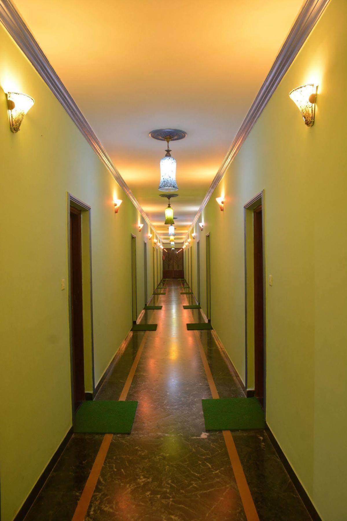 Rbr Suites Calangute Exterior photo